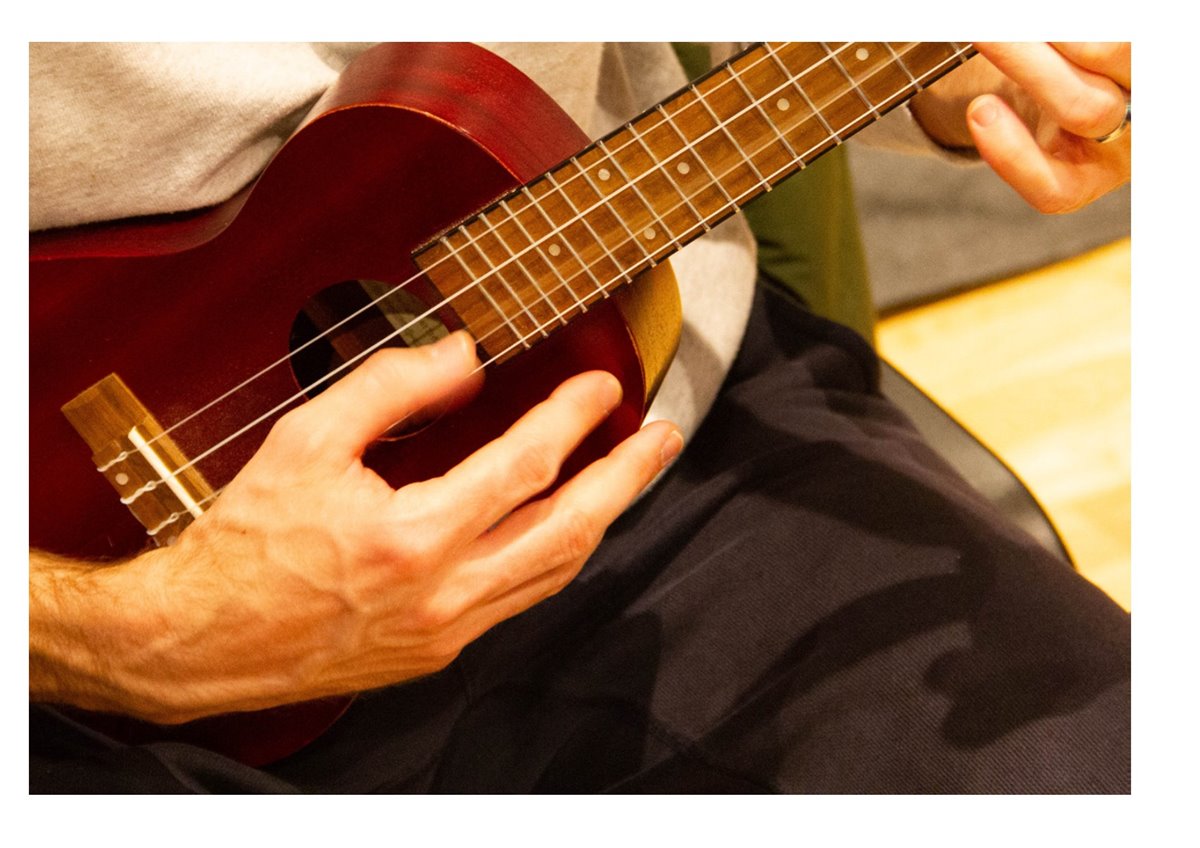 article thumb - person playing a ukulele
