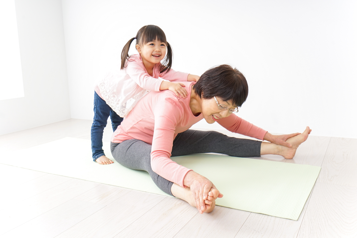 article thumb - Family Yoga 2022