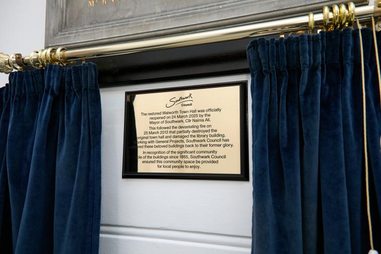 Plaque at Walworth Town Hall